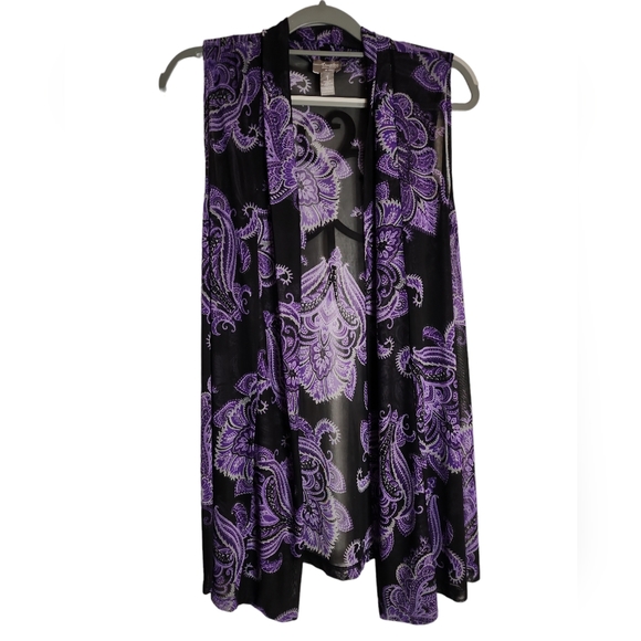 Chico's Tops - Chicos travelers collection floral purple paisley Shell, tunic sleeveless,